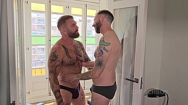 FRENCH BAD BOY TOP WITH BIG DICK FUCKING ROW BOTTOM