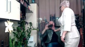 Mister Zucchini and Mister Carrot in juicy pussy of MILF secretary ...