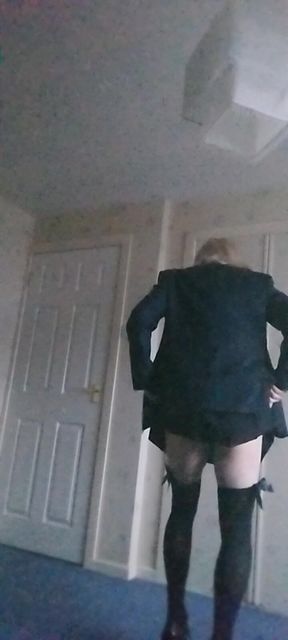 College Girl Cindy Cums in Uniform