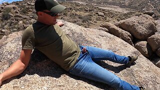 Spraying pee in the mountains - 4k