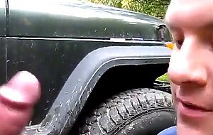 Ein Blase-Date im Freien mit einem Amateur