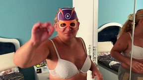Zara Charm shows off her toned body in sexy lingerie and reveals