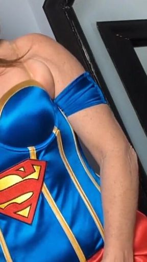 Little Linda as Super Squirt Girl