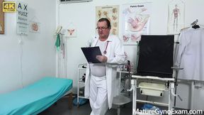 Nicole Star Gets Fingered During Medical Checkup