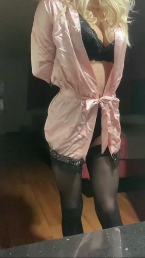 Must-share moment from "Sissy waiting in motel for strangers Pt.2"