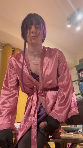 Jess Silk Rides Dildo