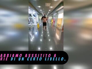 Turista italiana si fa scopare in macchina alle Canarie