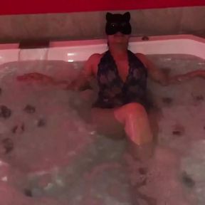 Bonus Clip Jacuzzi Ardiente