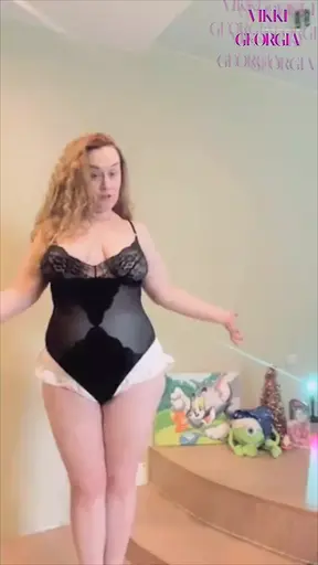 Chubby mature mom in sexy lingerie talks dirty during live fashion show