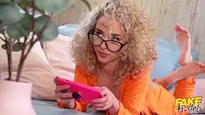 Geisha Kyd - Curly-haired Angel Is Enjoying Hardcore Penetration