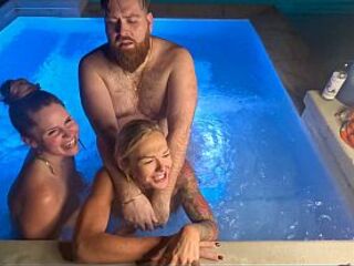 Sexy Tub 3some With Deliah Grace & Scarlett Gushes WCA Productions