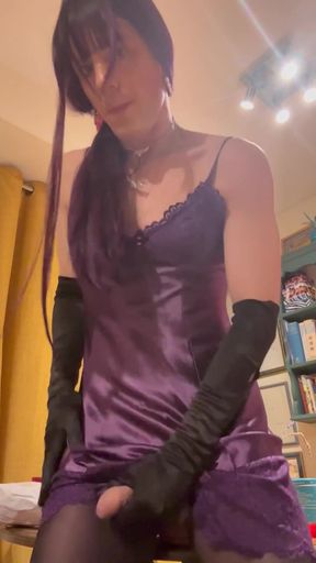 Jess Silk Rides Dildo