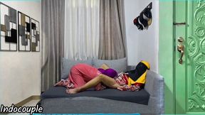 Hijab Girls making love eachother playing hairy and creamy pussy.Muslim wife eats pussy