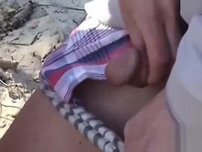 Milf sur la plage et au bureau avec une teen et des bbc