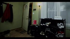 Lonely housewife deepthroats huge cock