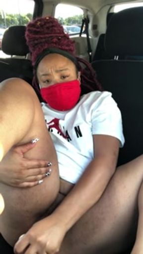 Ebony Try Not to Get Caught Masturbating in Parking Lot