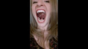 SASSY RED LIPS &amp; TONGUE