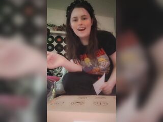 Unboxing presents from u boys!!