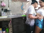 la vecina es muy puta no se a ido el marido y ya quiere que me la folle