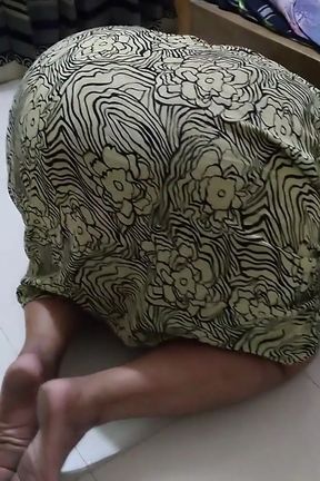 Egyptian Stepmom Gets Stuck Under Bed While Cleaning Stepson's Room Then Stepson Fucks Her Ass