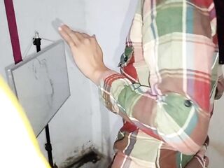 I brought a street painter to draw me a picture, but when that guy saw my booty this guy got so lascivious that that guy ended up screwing me and making me his wench.