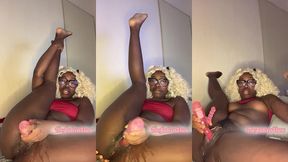 ebony slut squirts back to back!