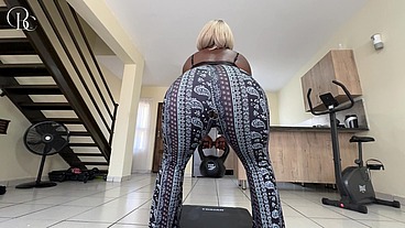 Gym Session Turned Into a Fuck Session Through a Hole in Her Forbidden Pants