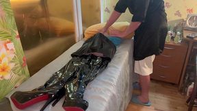 give massage and handjob to the tranny till cum