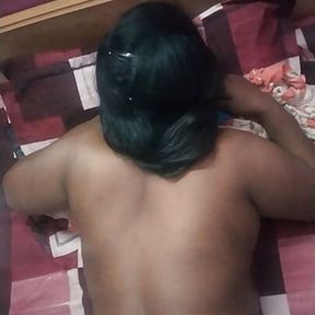 Madurai college girl showing back hot with panties