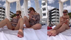 4, 5 heures a profiter de la piscine de l hotel avant de prendre notre avion ...