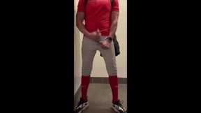 Baseball Dilf Jockdad87 Edges His Cock in Gear