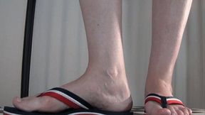 Summer feelings under Tanja's Tommy Hilfiger FlipFlops - Cam 2