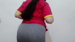 Oxxo girl strips naked and takes off all her clothes and shows her big ass and vagina in front of the camera