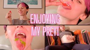 Audrey Eats Her Sweet Prey, Chews Them Slowly, and Swallows Them Into Her Belly