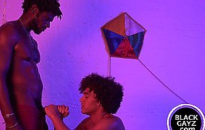 Black hunk strokes twinks bare body before pounding him