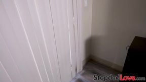 Tattooed stepdaghter Jaye Summers sucks on rock hard cock