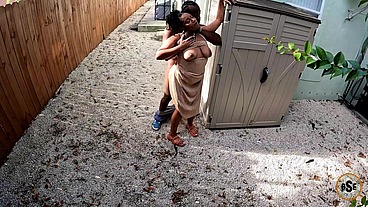 Black Couple Got Caught Fucking Outside on Camera