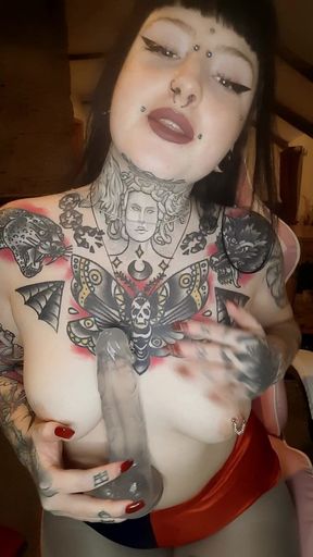 Harley Quinn Sucks and Fucks