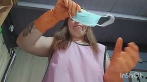 CARING DIAPER CHANGE