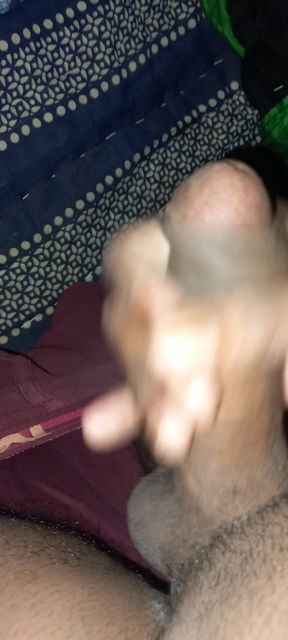 Indian bhabhi ki yaad me mastervation ! Desi boy mastervation