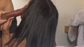 peguei minha amiga no flagra chupando o pau do meu namorado