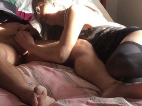 Amat Old Mature Sub Sarah Sucks Bwc Penis and gets...