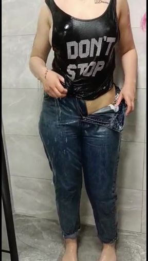 Dressing in clothes in the shower should squirt