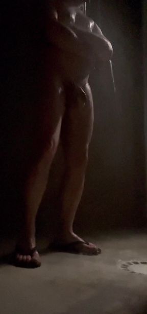 Caught a Twink's Nice Ass and and a Guy Pissing in the Gym Public Showers