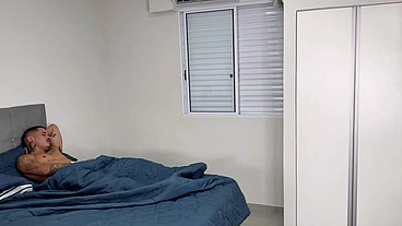 FUI PRA CASA DO MEU PR-M0, O PUTO ME ACORDOU QUERENDO FUDER.