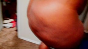 Nude twerking in heels