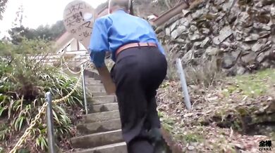 Abe-chan visits the Japanese boondocks to discovery a no panties MILF