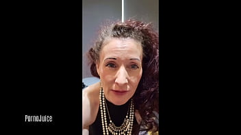 Breakfast at Scarlet&#039_s starring Scarlet Louise trailer