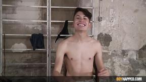 ”Twink Danny Bianchi receives handjob & cums all over”