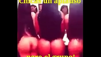 CHICAS APLAUDIENDO CON LAS NALGAS - APPLAUSE GIRLS